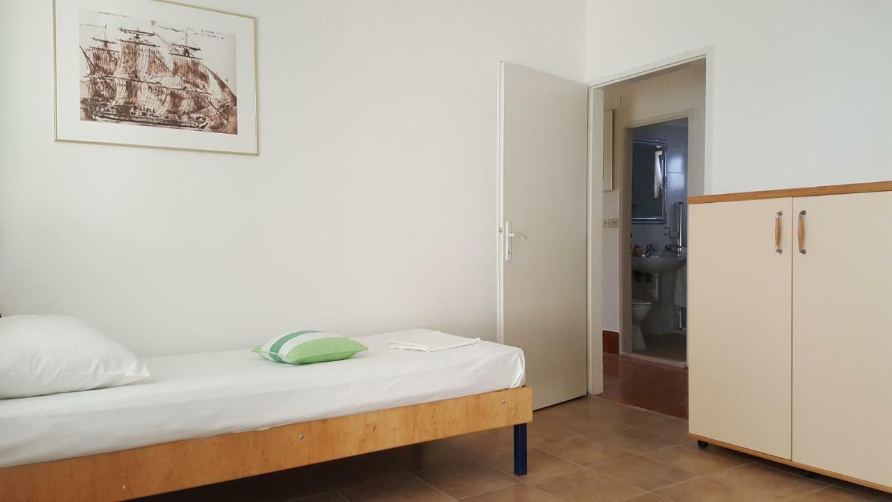 Apartment Viktor Sali Eksteriør bilde