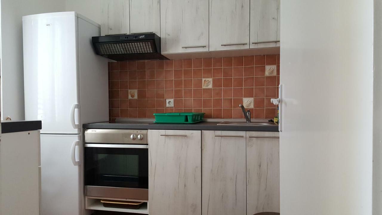 Apartment Viktor Sali Eksteriør bilde